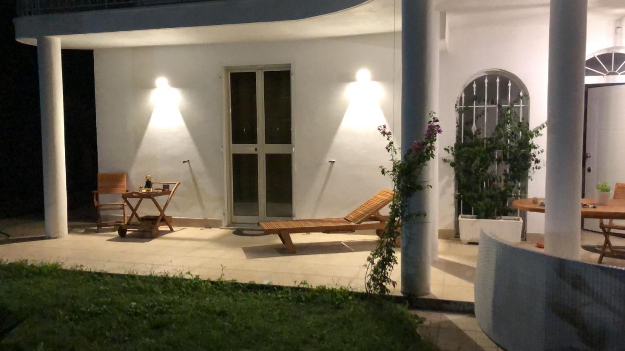Casa Blanca B&B Latina Ngoại thất bức ảnh